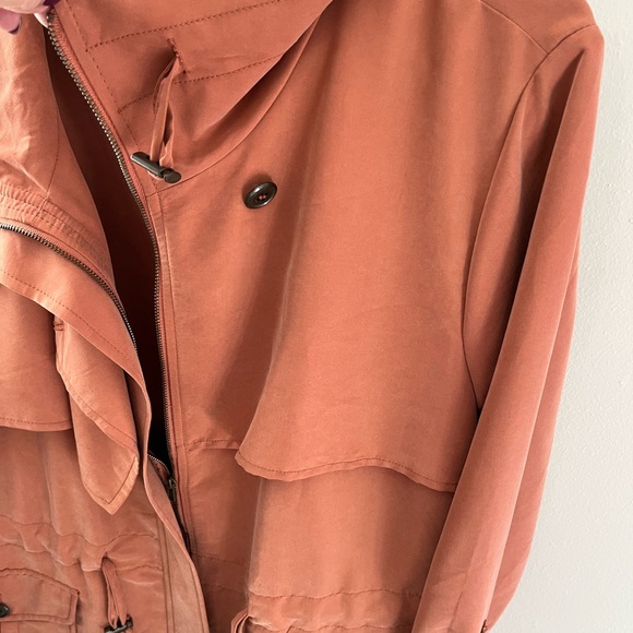 WOMEN’S LIGHTWEIGHT JACKET - Picture 8 of 9